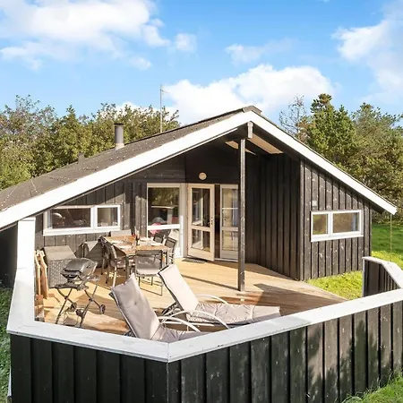 Holiday home Lovely Home In Oksbol With Sauna